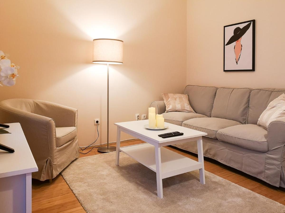 Filinhome Papa Suite 3 Novi Sad Luaran gambar