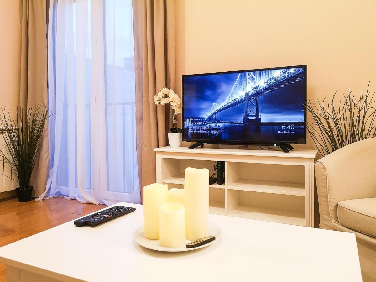Filinhome Papa Suite 3 Novi Sad Luaran gambar