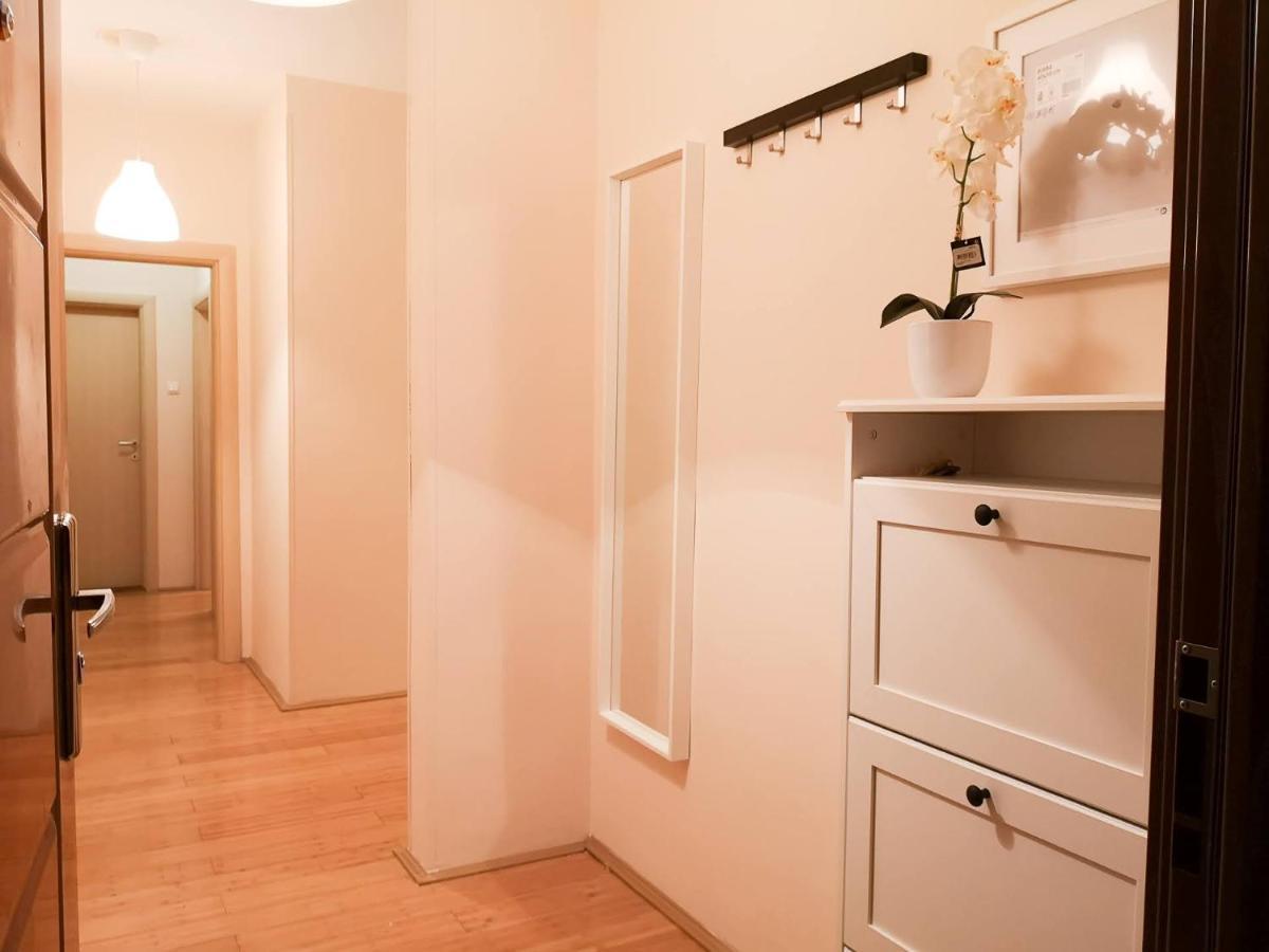 Filinhome Papa Suite 3 Novi Sad Luaran gambar