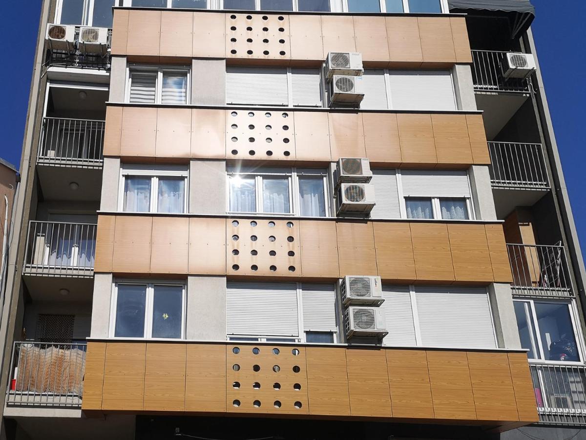 Filinhome Papa Suite 3 Novi Sad Luaran gambar